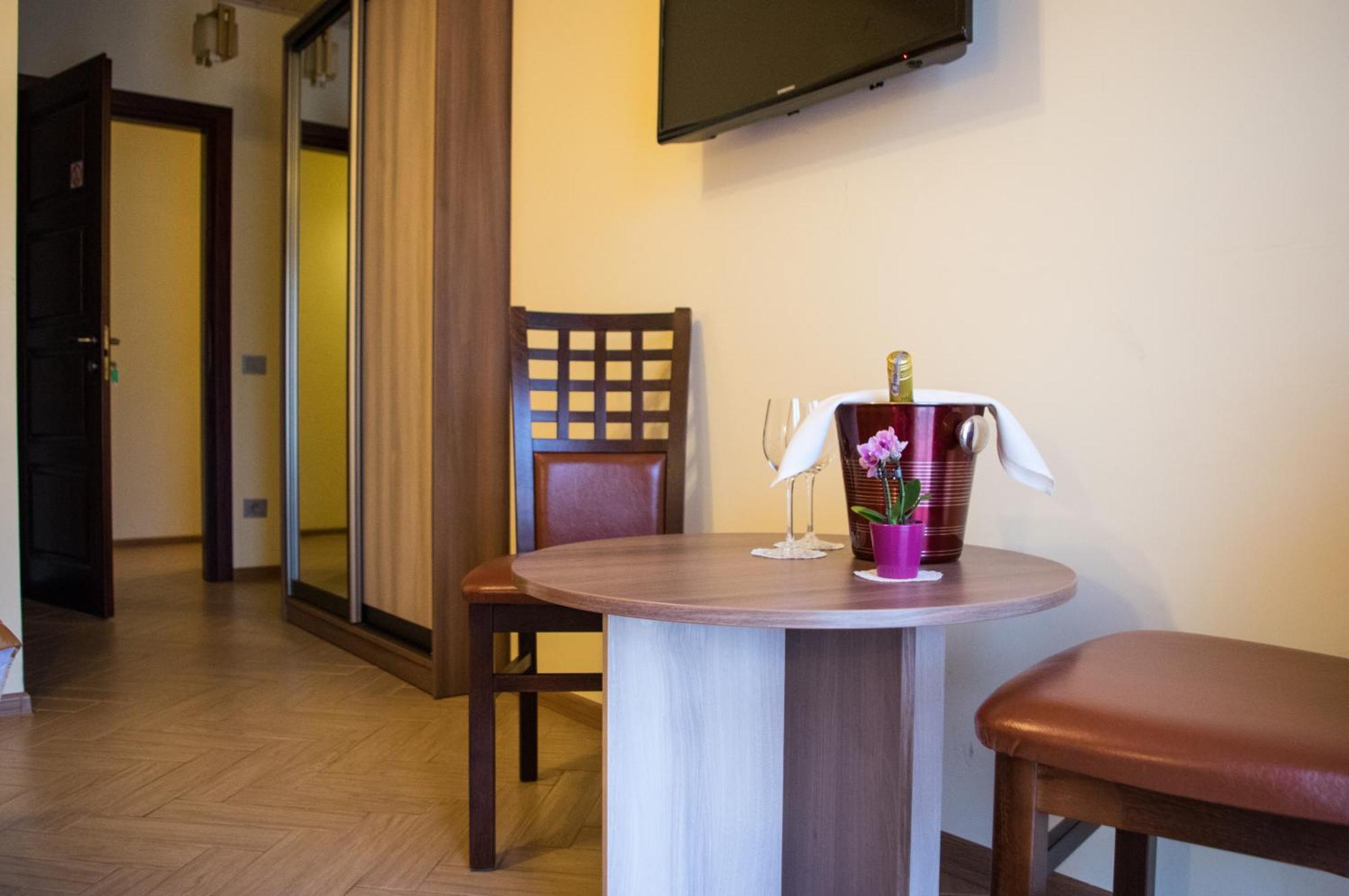 Greta Hotel Druskininkai Buitenkant foto